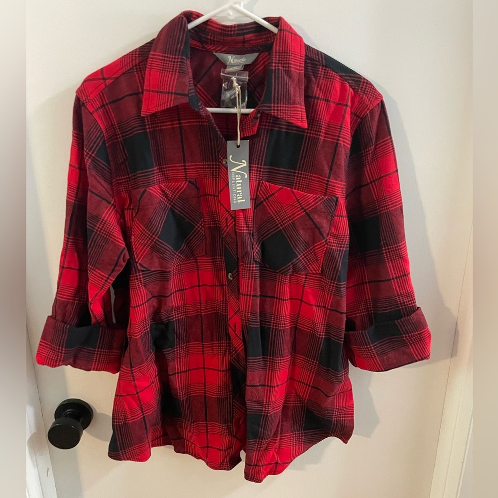 NWT Women’s Flannel Shirt- Size Large